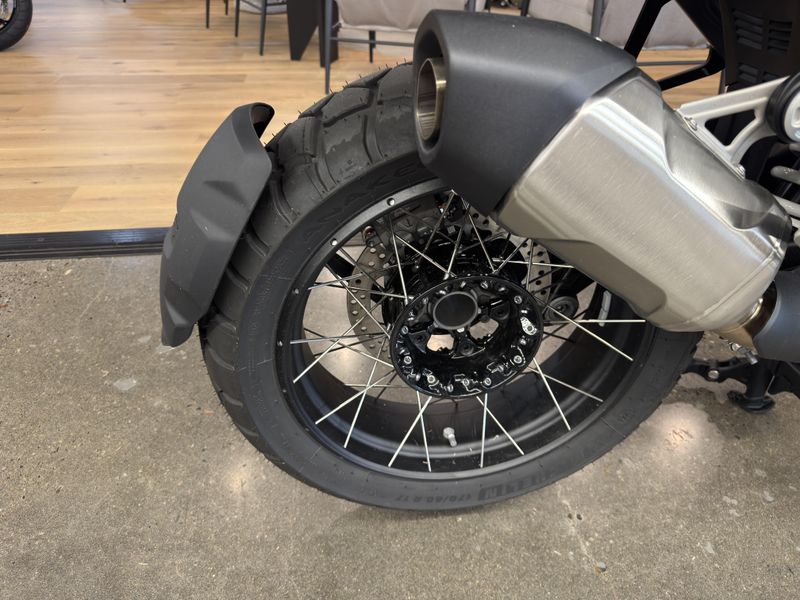 2025 BMW R 1300 GS Adventure - RACING RED