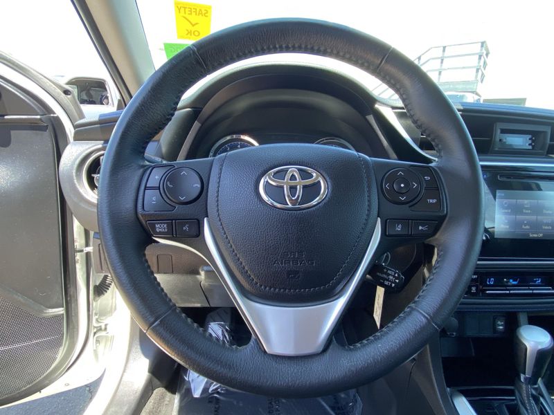 Used 2018 Toyota Corolla SEImage 25