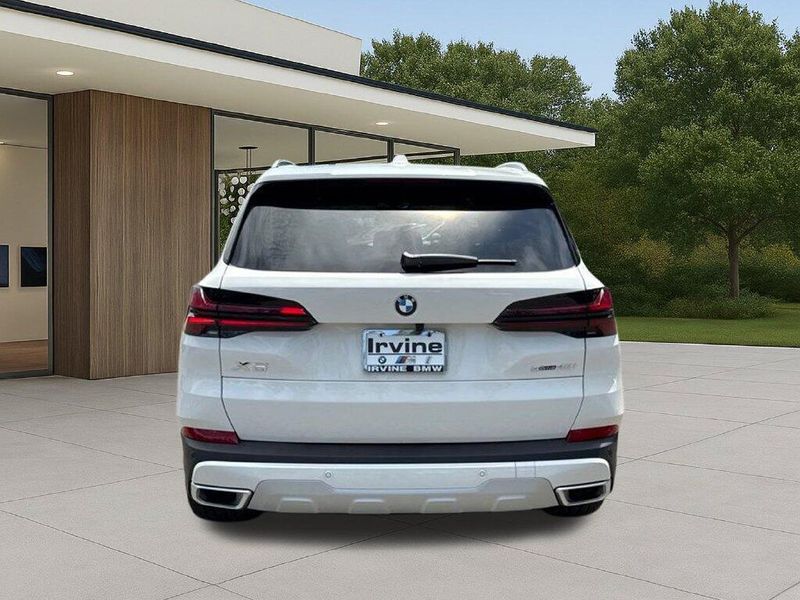 New 2026 BMW X5 sDrive40iImage 10