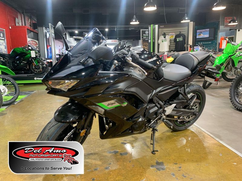 2025 Kawasaki NINJA 650 Image 1