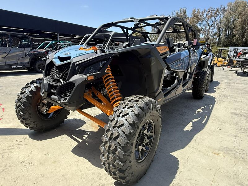 2025 Can-Am MAVERICK X3 MAX RS TURBO Image 6