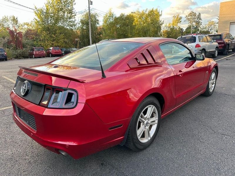 2013 Ford Mustang V6Image 6