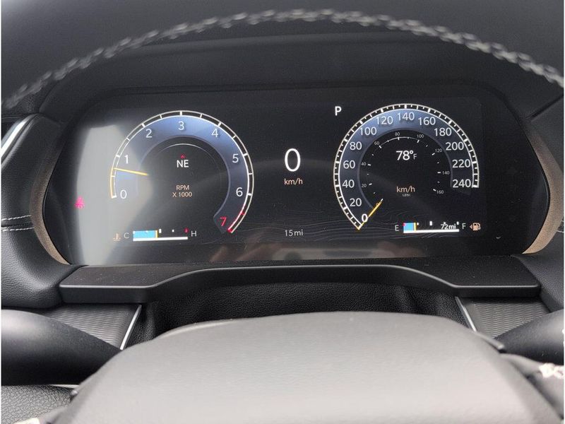 New 2025 Jeep Grand Cherokee Altitude X 4x2Image 21