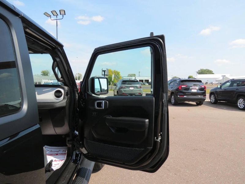 Used 2024 Jeep Wrangler Sport S 4x4 2dr SUVImage 22