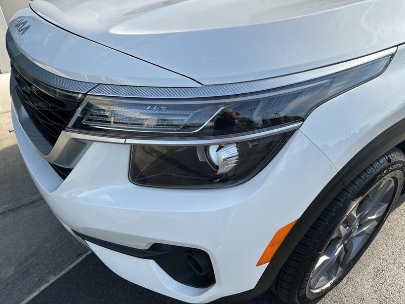 2022 Kia Seltos SImage 10