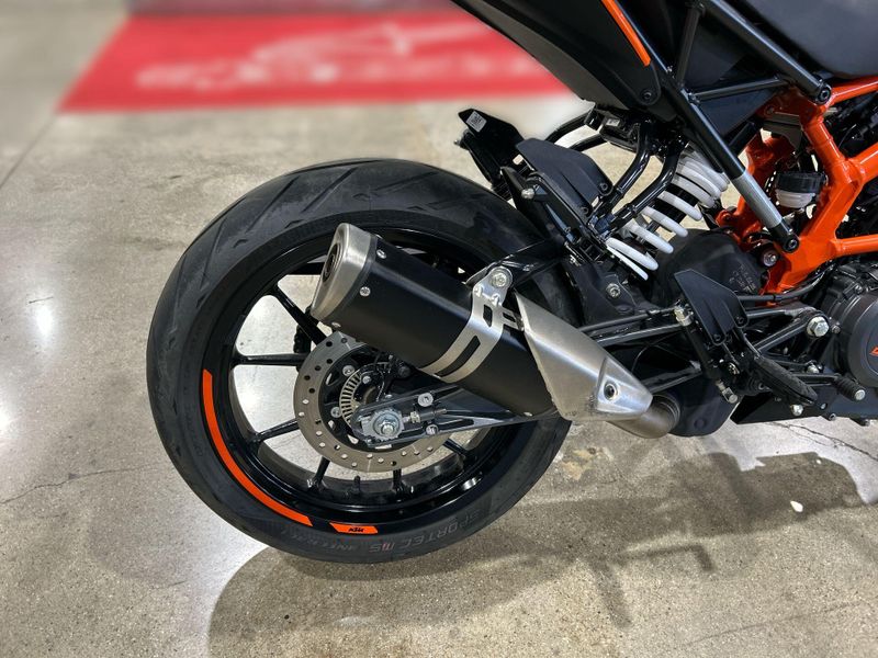2023 KTM DUKE 390 Image 23