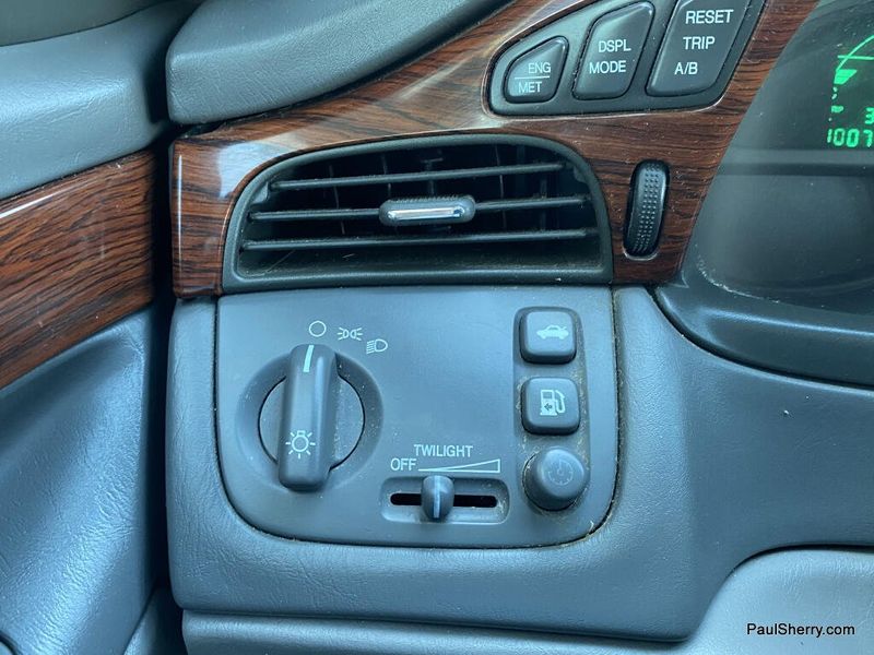 Used 2003 Cadillac DeVille 