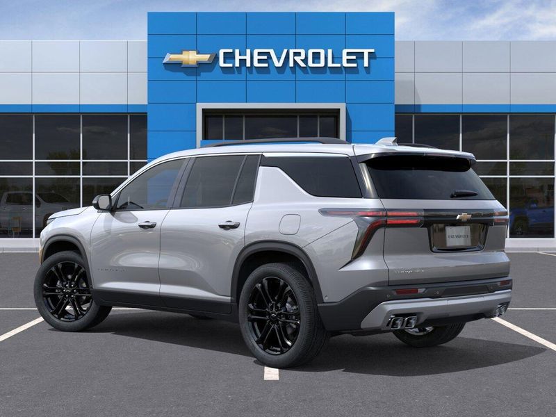 New 2026 Chevrolet Traverse FWD LTImage 3