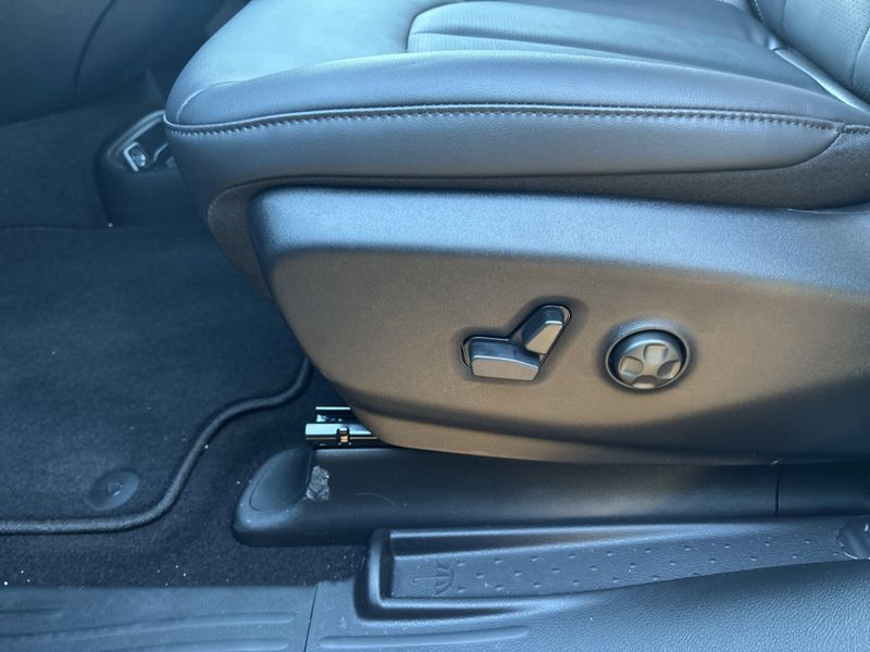 New 2026 Chrysler Pacifica SelectImage 23