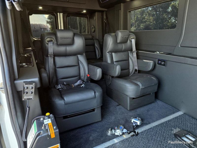 New 2026 RAM Promaster 3500 Slt+ Window Van High Roof 159' Wb Ext