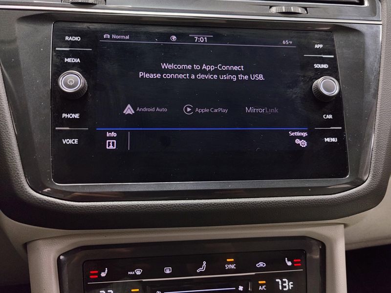 Used 2022 Volkswagen Tiguan SE 4-Motion AWDImage 17