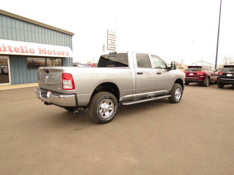 2024 RAM 3500 Tradesman Crew Cab 4x4 6