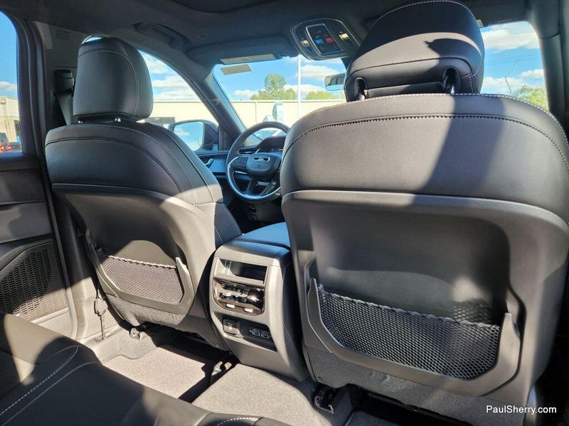 New 2025 Jeep Grand Cherokee Altitude X 4x4