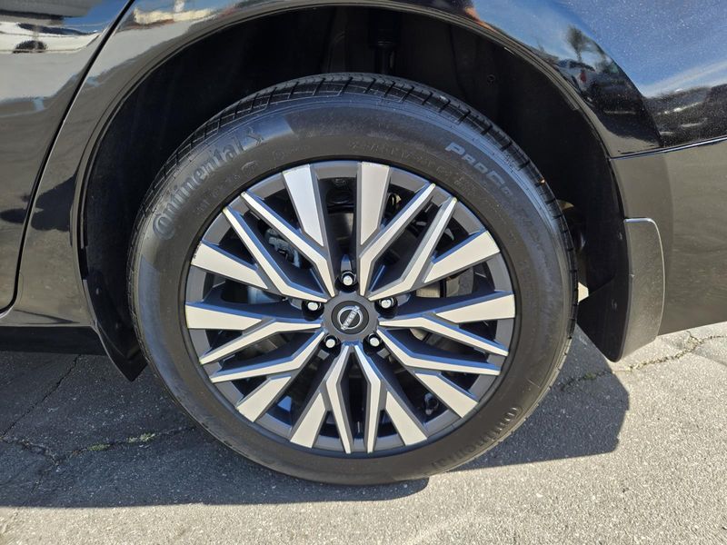 Used 2023 Nissan Altima 2.5 SV AWD Sedan