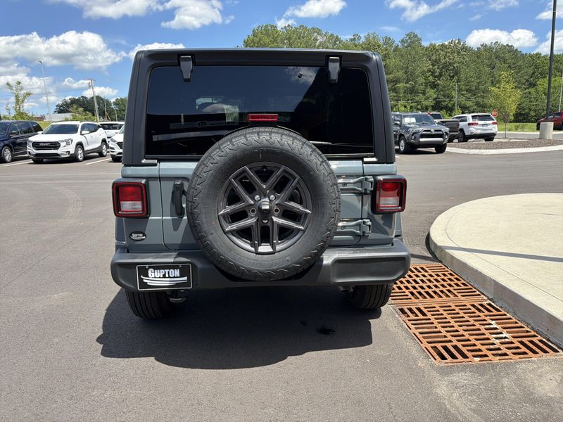 New 2026 Jeep Wrangler 2-door Sport SImage 24