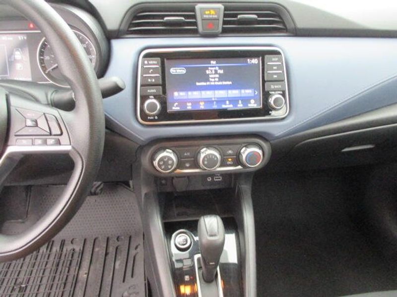 Used 2023 Nissan Versa SVImage 19