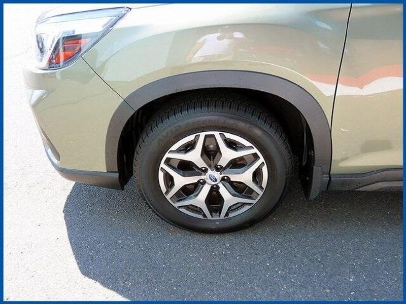 Used 2019 Subaru Forester PremiumImage 4