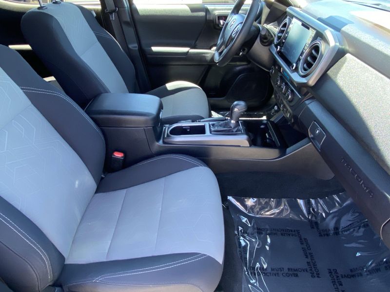 Used 2021 Toyota Tacoma TRD SportImage 10