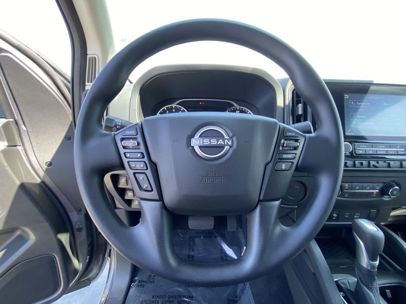 Used 2025 Nissan Frontier SImage 25