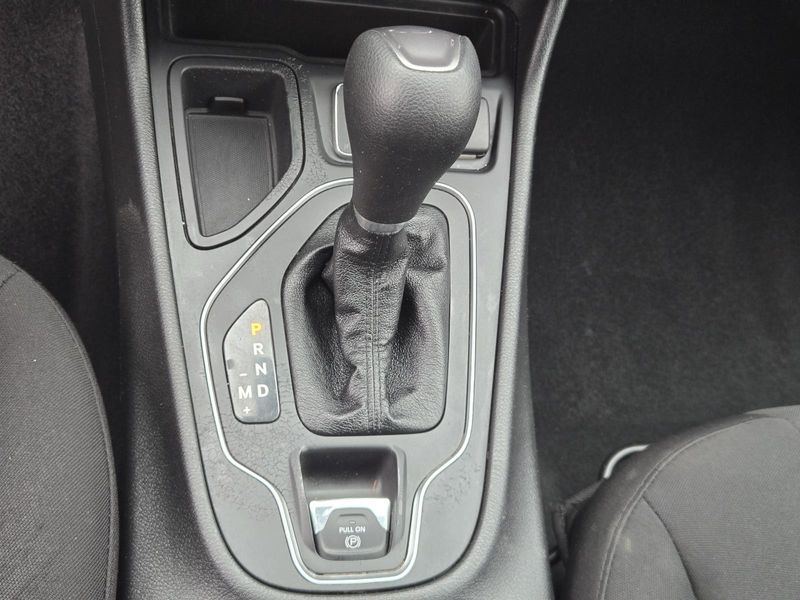Used 2021 Jeep Cherokee Latitude FWD