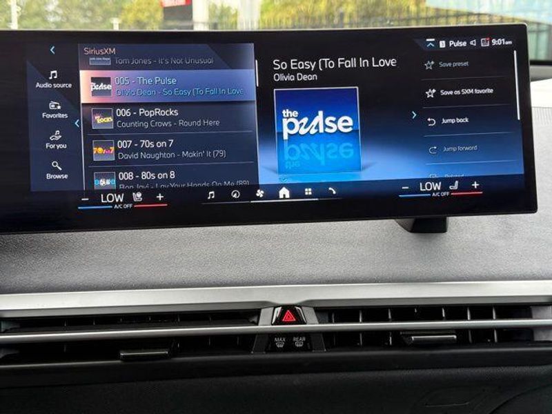 Used 2026 BMW iX xDrive60Image 28