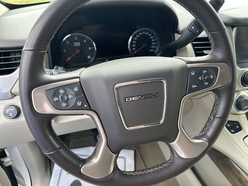 2019 GMC Yukon DenaliImage 25