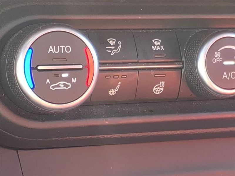 Used 2024 Alfa Romeo Stelvio VeloceImage 6