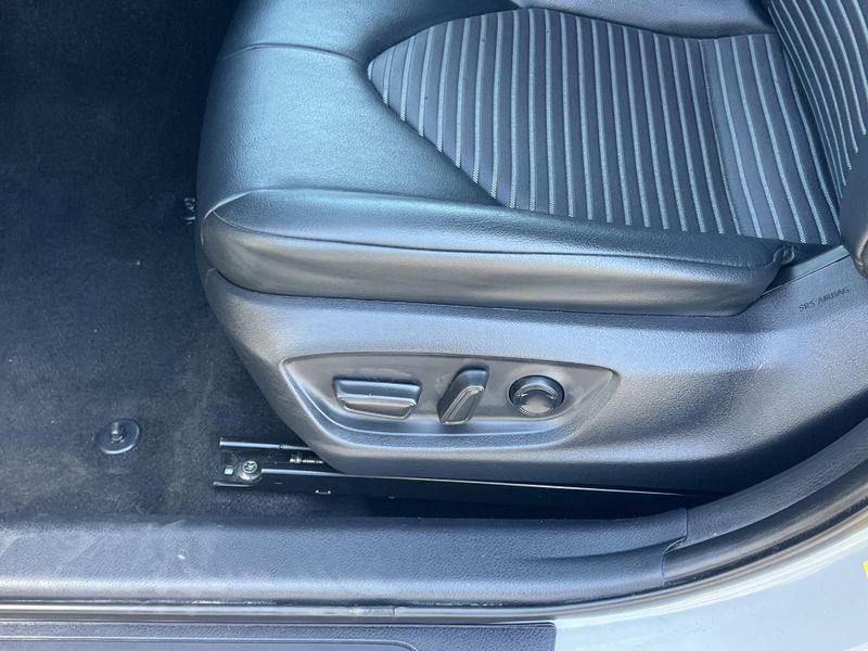 Used 2022 Toyota Camry SEImage 19