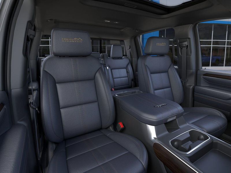 2025 Chevrolet Silverado 2500HD High CountryImage 16