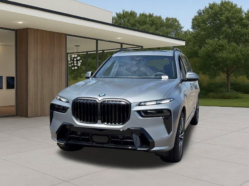 New 2027 BMW X7 xDrive40iImage 3