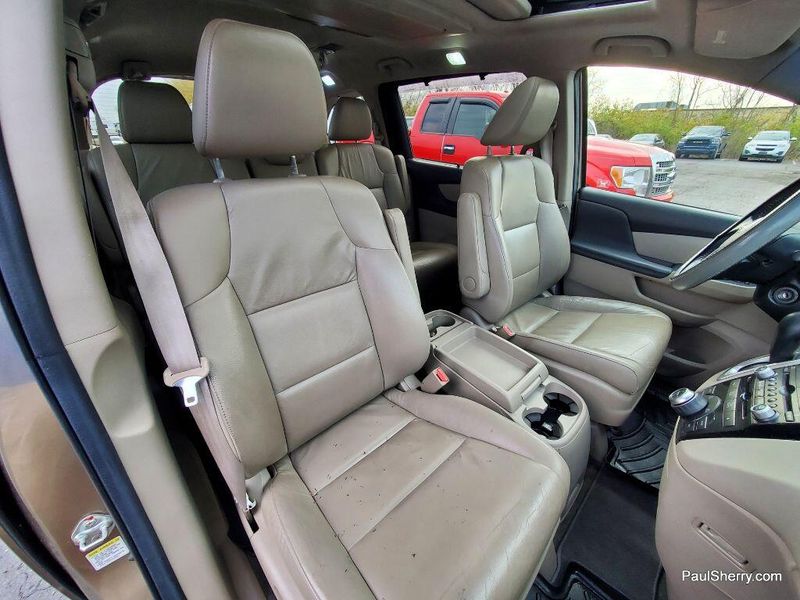 2011 Honda Odyssey TouringImage 2