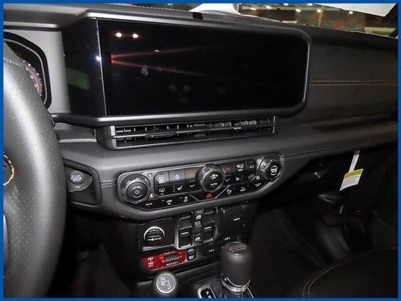 2025 Jeep Wrangler Rubicon 392Image 14