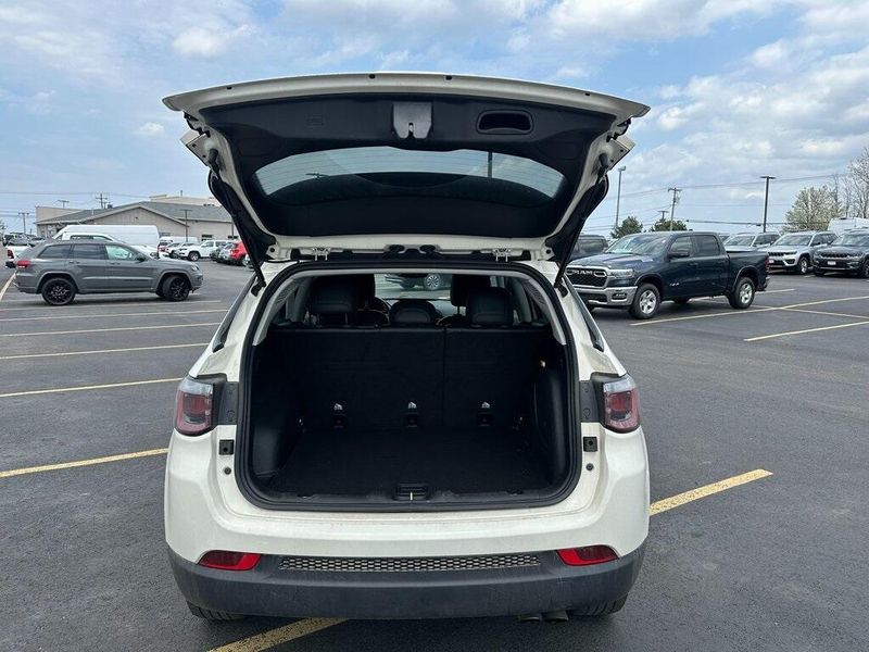 2021 Jeep Compass AltitudeImage 16