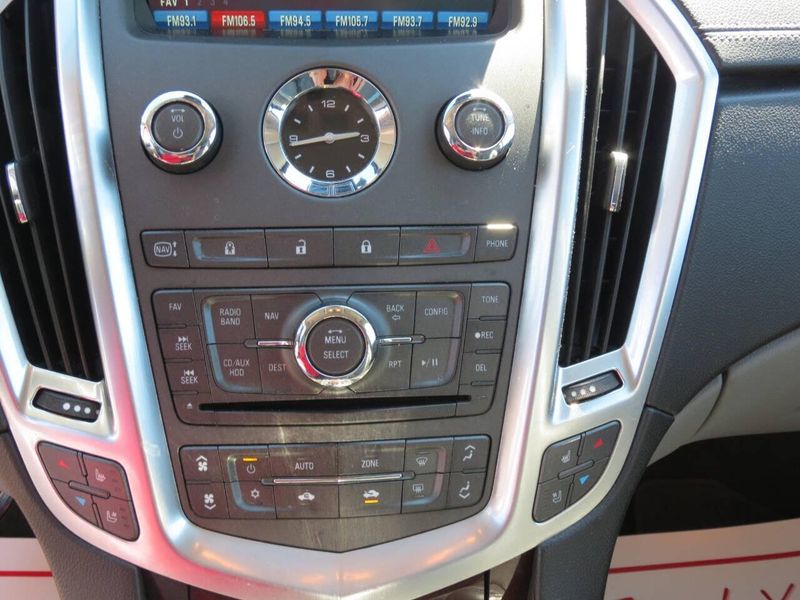 Used 2011 Cadillac SRX Premium Collection AWD 4dr SUVImage 18