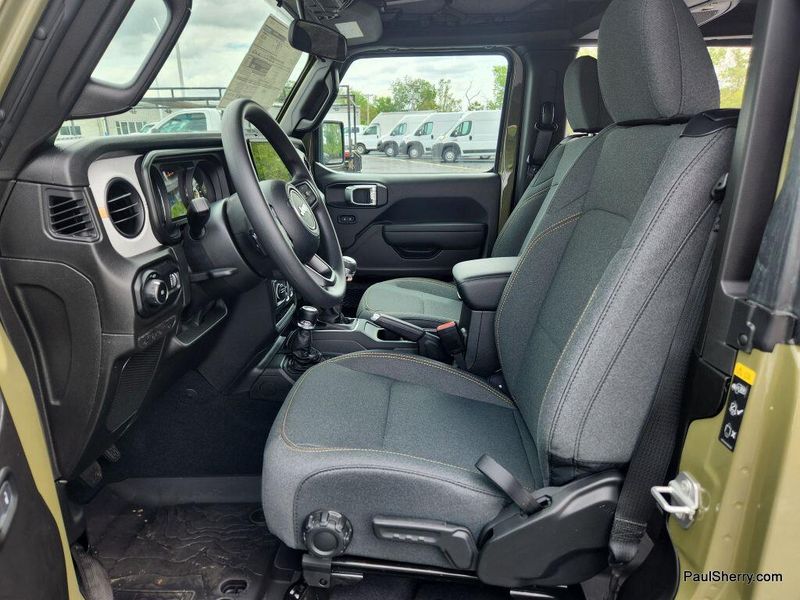 2025 Jeep Wrangler 2-door SportImage 17