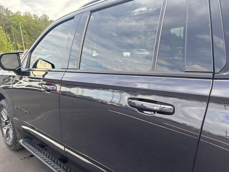Used 2022 Chevrolet Suburban Z71Image 14