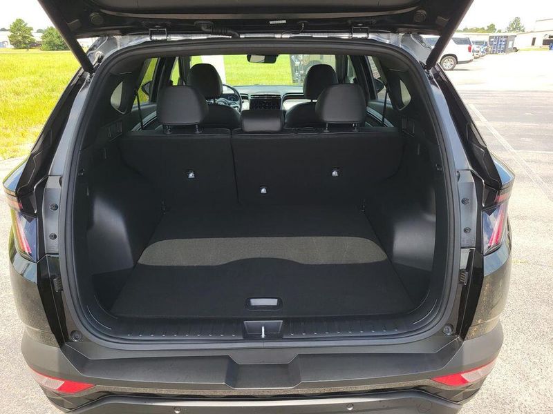 2024 Hyundai Tucson XRTImage 11