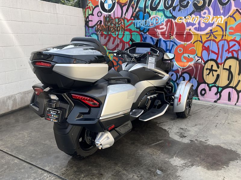 New 2024 Can-Am SPYDER RT LIMITED Image 5