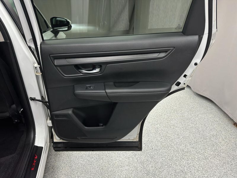 Used 2025 Honda Cr-V EXImage 15