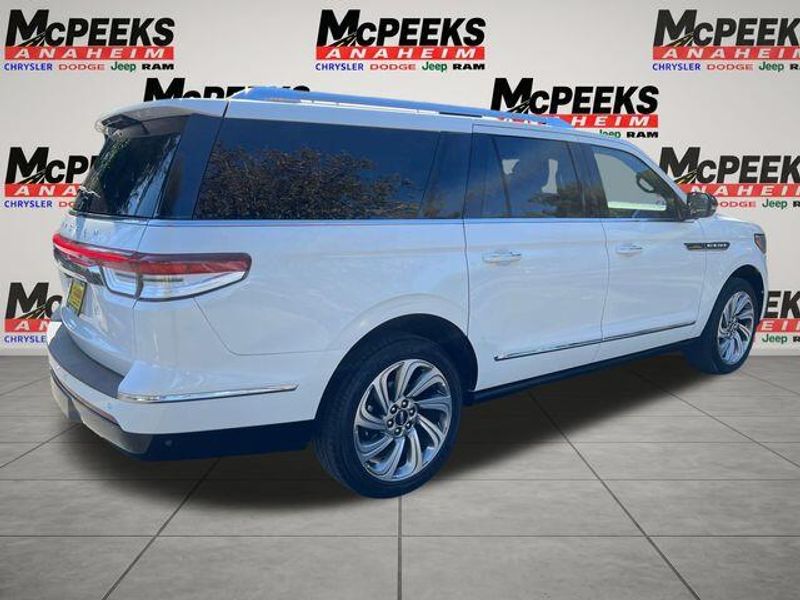 Used 2022 Lincoln Navigator ReserveImage 5