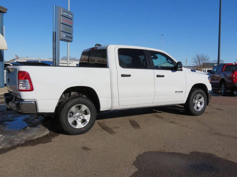 2023 RAM 1500 Big Horn Crew Cab 4x4 5