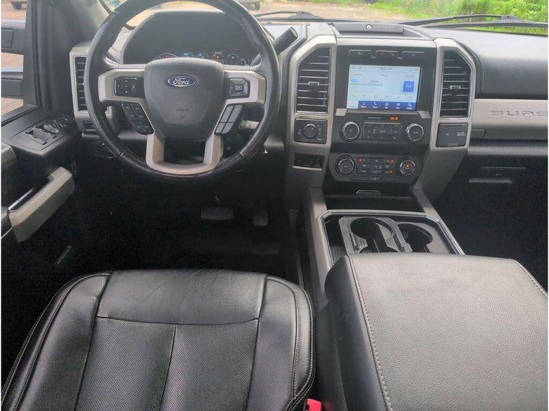 2021 Ford F-250 LariatImage 36