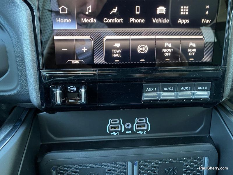 New 2026 RAM 2500 Laramie Mega Cab 4x4 6'4' Box