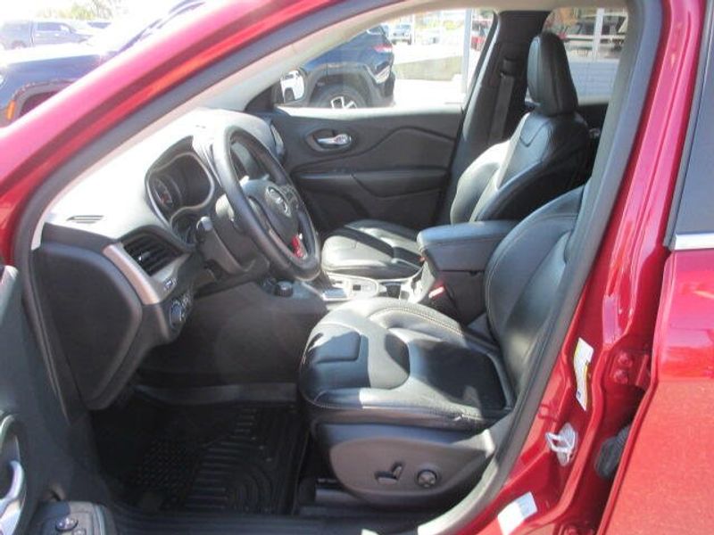 Used 2015 Jeep Cherokee LimitedImage 17