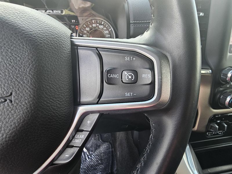 2022 RAM 1500 LaramieImage 18