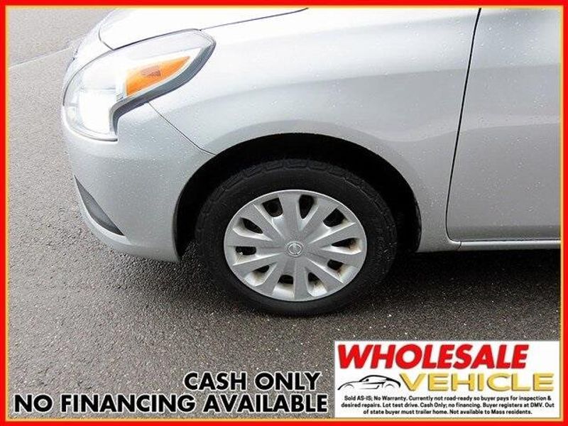 2018 Nissan Versa 1.6 SVImage 4