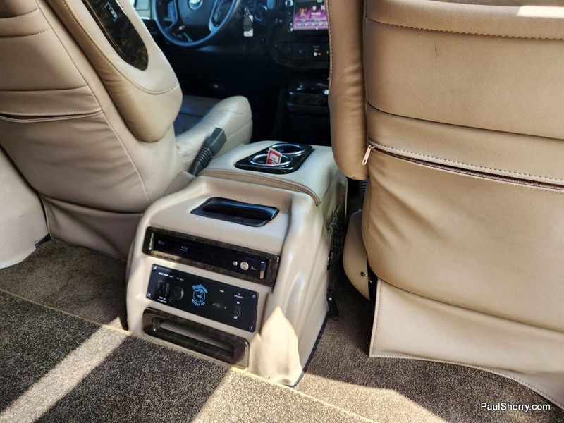 2023 Chevrolet Express Image 38