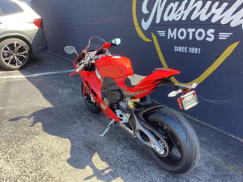 New 2026 Ducati Panigale V4 