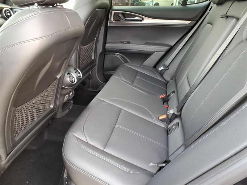 New 2025 Alfa Romeo Stelvio AwdImage 11