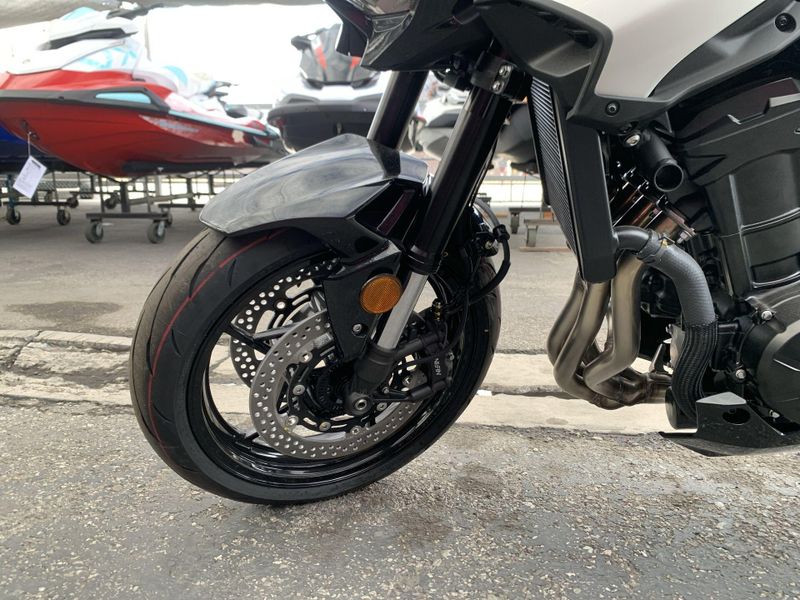 New 2025 Kawasaki Z900 ABS Image 10